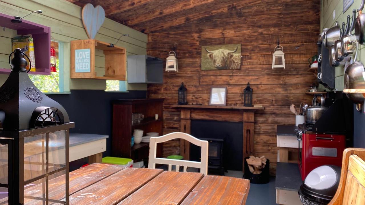 Skye Eco Bells Hotell Dunvegan  Exteriör bild