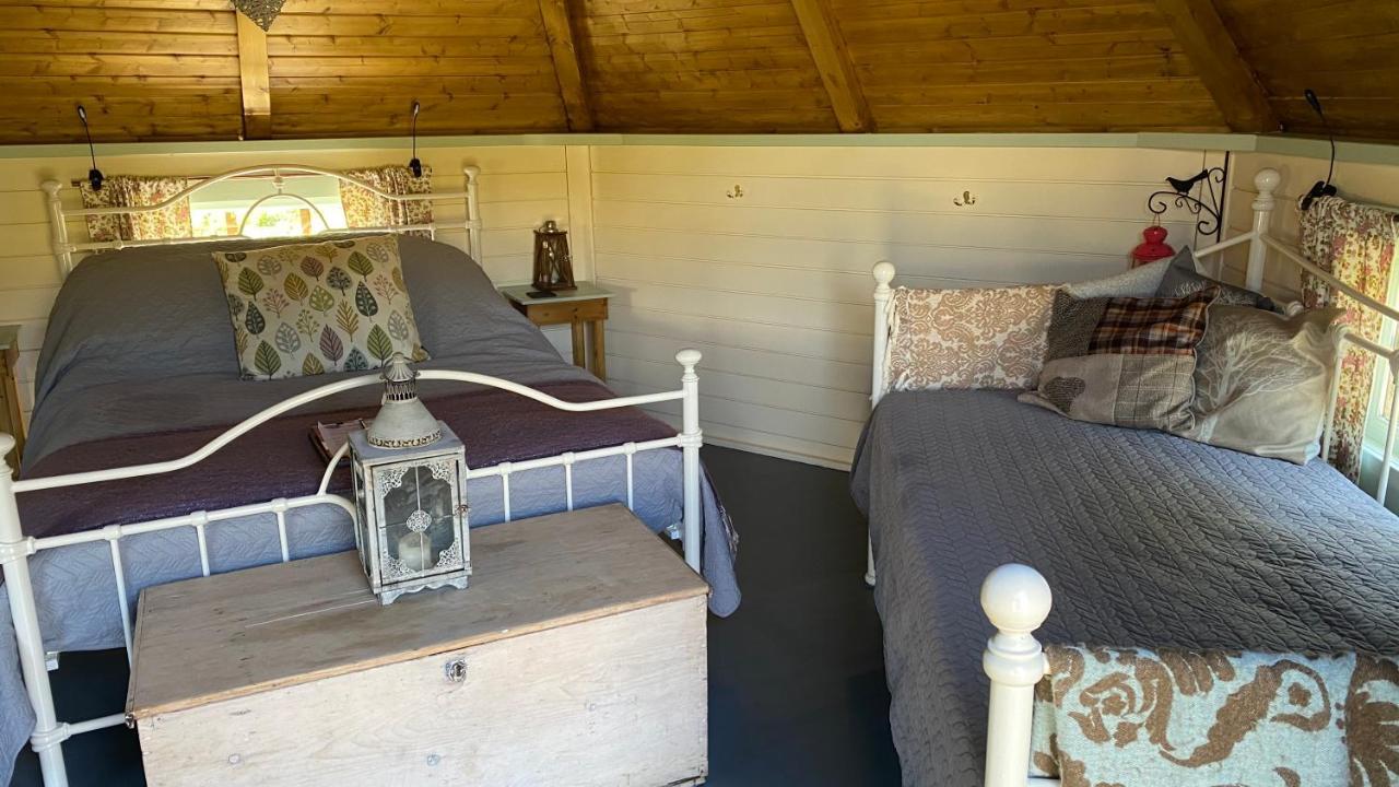 Skye Eco Bells Hotell Dunvegan  Exteriör bild
