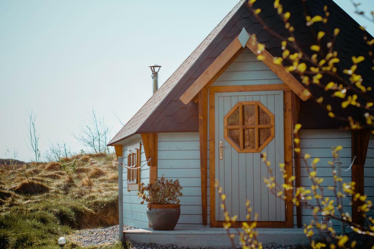 Skye Eco Bells Hotell Dunvegan  Exteriör bild